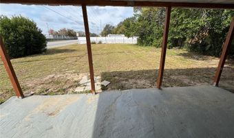 620 OAK St, Auburndale, FL 33823