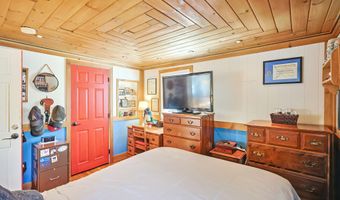 9 Marilyn Rd, Bourne, MA 02532