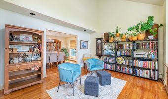 6 Colonial Cir, Alloway, NJ 07418