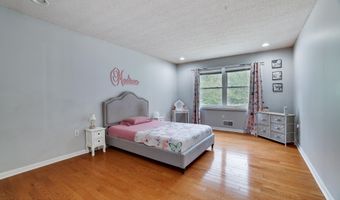 343 High Country Dr, Blakeslee, PA 18610