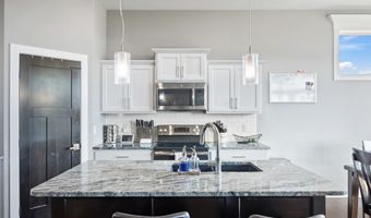 1411 S 7th St, Adel, IA 50003