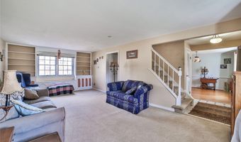 53 Wickham Dr, Amherst, NY 14221