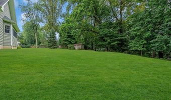 10 Greenwood Pl, Middletown, NJ 07748