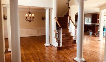8533 GALLAHAN Ct, Alexandria, VA 22309