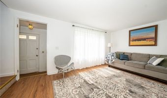 368 Grover Cleveland Hwy, Amherst, NY 14226