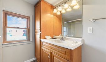 541 8th St, Ambridge, PA 15003