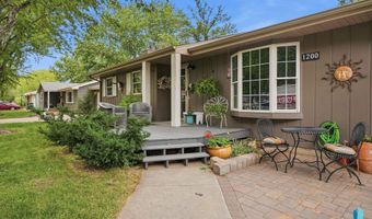 1200 E Cedar St, Brandon, SD 57005