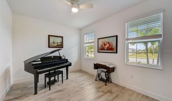 5413 WISHING ARCH Dr, Apollo Beach, FL 33572