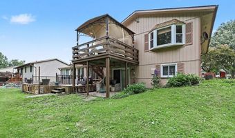 302 Westwinds Dr, Almont, MI 48003