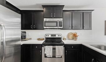 2231 NW Chapel Ln, Ankeny, IA 50023