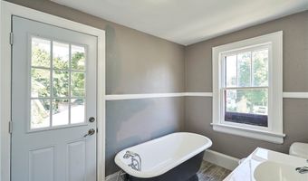 1102 Diagonal Rd, Akron, OH 44320