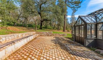 340 White Cottage Rd S, Angwin, CA 94508