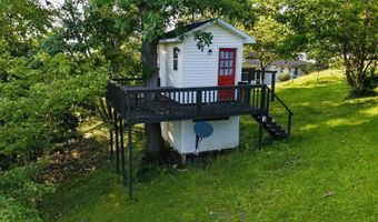 18 Madison St, Beattyville, KY 41311