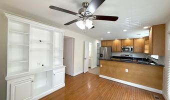 2438 S WALTER REED Dr S E, Arlington, VA 22206
