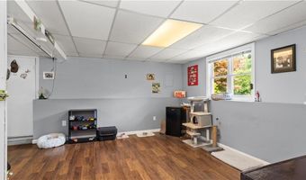 14 Deer Run Dr, Coventry, RI 02816