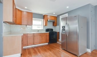 27 Houghton St, Boston, MA 02122