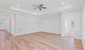 700 ASHETON Dr, Auburn, AL 36801
