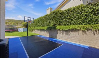 29644 Kimberly Dr, Agoura Hills, CA 91301