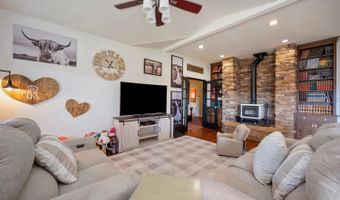 1560 Pinto Dr, Angels Camp, CA 95222