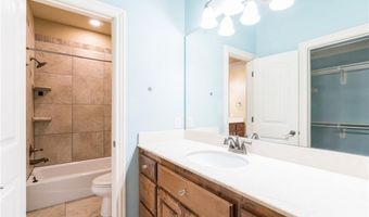 1611 NE Chapel Hill Dr, Bentonville, AR 72712