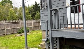 12 CATHERINE St 2, Newport, RI 02840