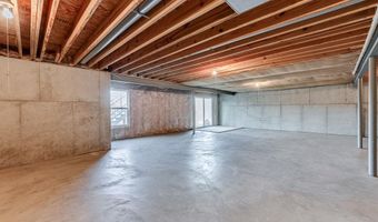 925 Meramec Grove Dr, Ballwin, MO 63021