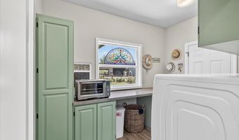 39 E Valley View Rd, Ashland, OR 97520