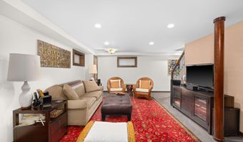 6022 26TH St N, Arlington, VA 22207