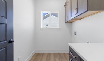 207 W First St, Carey, ID 83320
