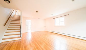 21- A W TAYLOR RUN Pkwy W, Alexandria, VA 22314