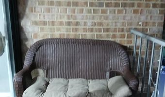 511 N ARMISTEAD St 303, Alexandria, VA 22312