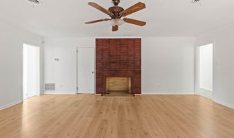 402 E Poplar St, Atmore, AL 36502