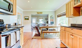 1708 N CAMERON St, Arlington, VA 22207