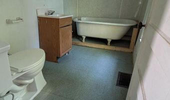 40 Walter St, Bangor, ME 04401
