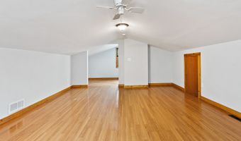 42782 N Lake Ave, Antioch, IL 60002