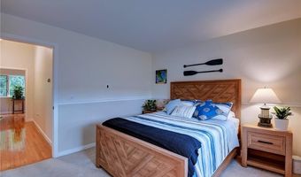 13 Woodlawn Cir, Hopkinton, RI 02832