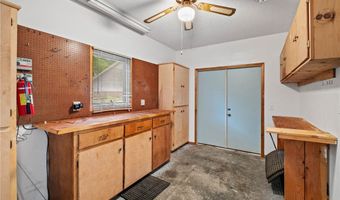 4 Huskins Cir, Bella Vista, AR 72715
