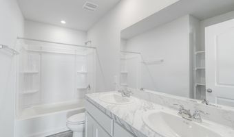 135 Sienna Dr, Alvord, TX 76225