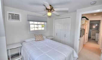 21 Drake Dr, Bayville, NJ 08721