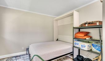 4943 AMERICANA Dr D-102, Annandale, VA 22003