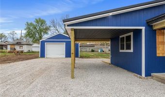 221 E 2nd Ave, Garnett, KS 66032