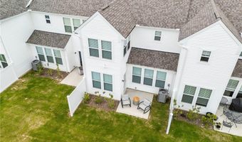 800 Dipper Ln 3, Aurora, OH 44202
