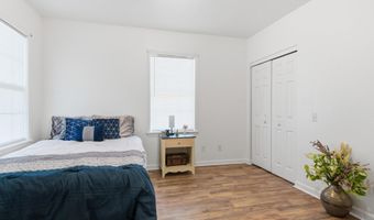 520 Bookter St, Bay St. Louis, MS 39520