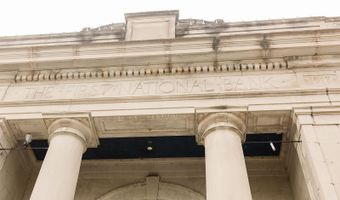 1035 Broad St, Camden, SC 29020