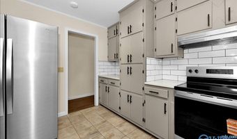 806 6th St NE, Arab, AL 35016