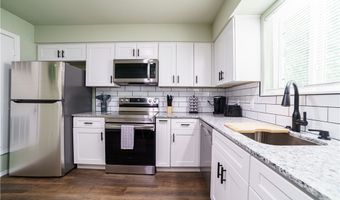 1304 SE C St, Bentonville, AR 72712
