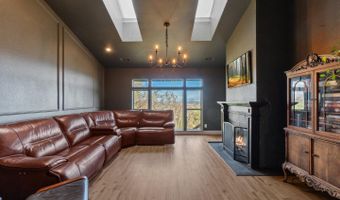 19789 Weide Way, Anderson, CA 96007