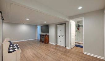 6 LOBELL Rd, Abbottstown, PA 17301
