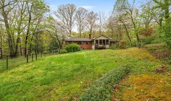 1801 Crestway Dr, Athens, TN 37303