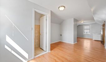 26 E 28TH St, Bayonne, NJ 07002